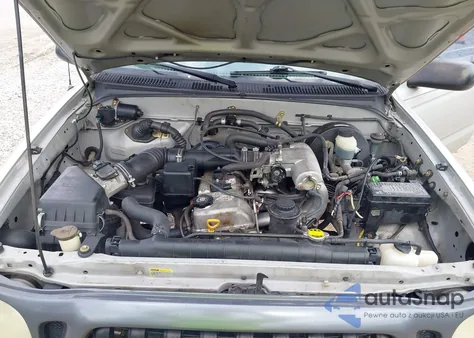 2002 Toyota Tacoma from USA, damaged, VIN 5TENL42NX2Z017887